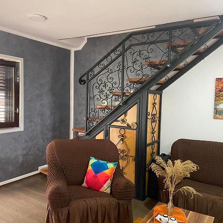 Stan Na Dan Gornji Milanovac-Centar-Nova Gradnja Apartman Kültér fotó