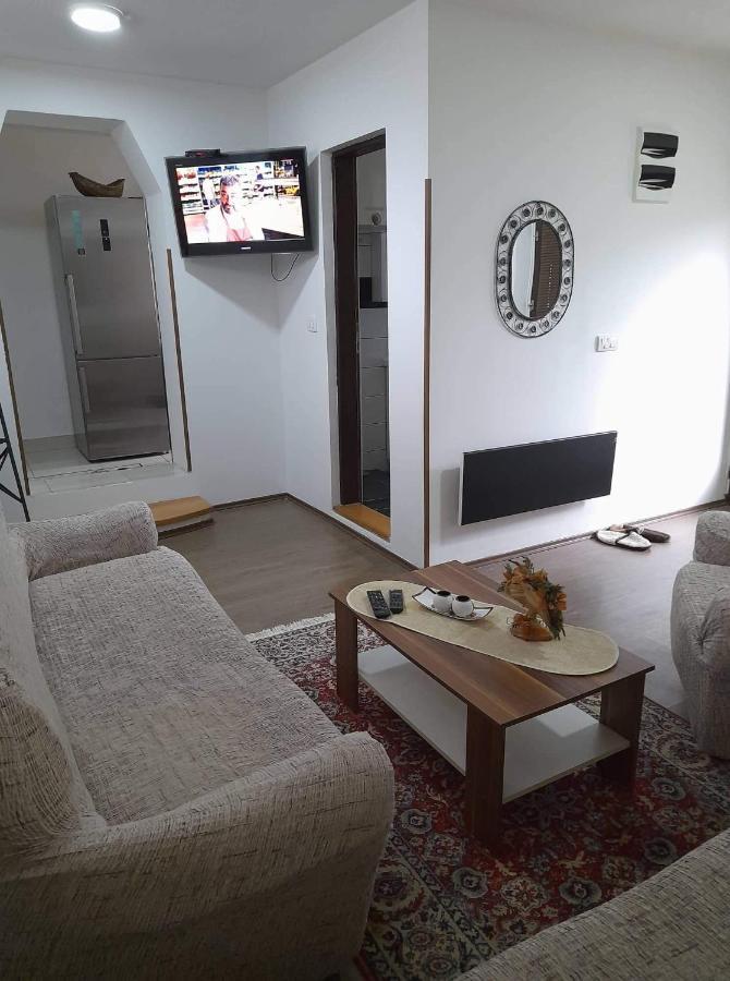 Stan Na Dan Gornji Milanovac-Centar-Nova Gradnja Apartman Kültér fotó