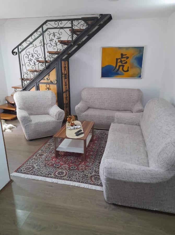 Stan Na Dan Gornji Milanovac-Centar-Nova Gradnja Apartman Kültér fotó