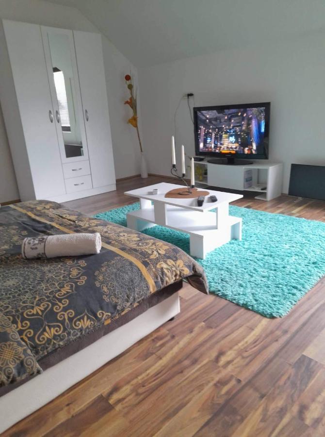 Stan Na Dan Gornji Milanovac-Centar-Nova Gradnja Apartman Kültér fotó