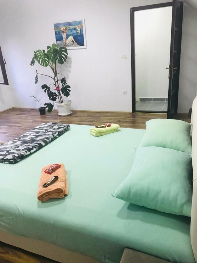 Stan Na Dan Gornji Milanovac-Centar-Nova Gradnja Apartman Kültér fotó